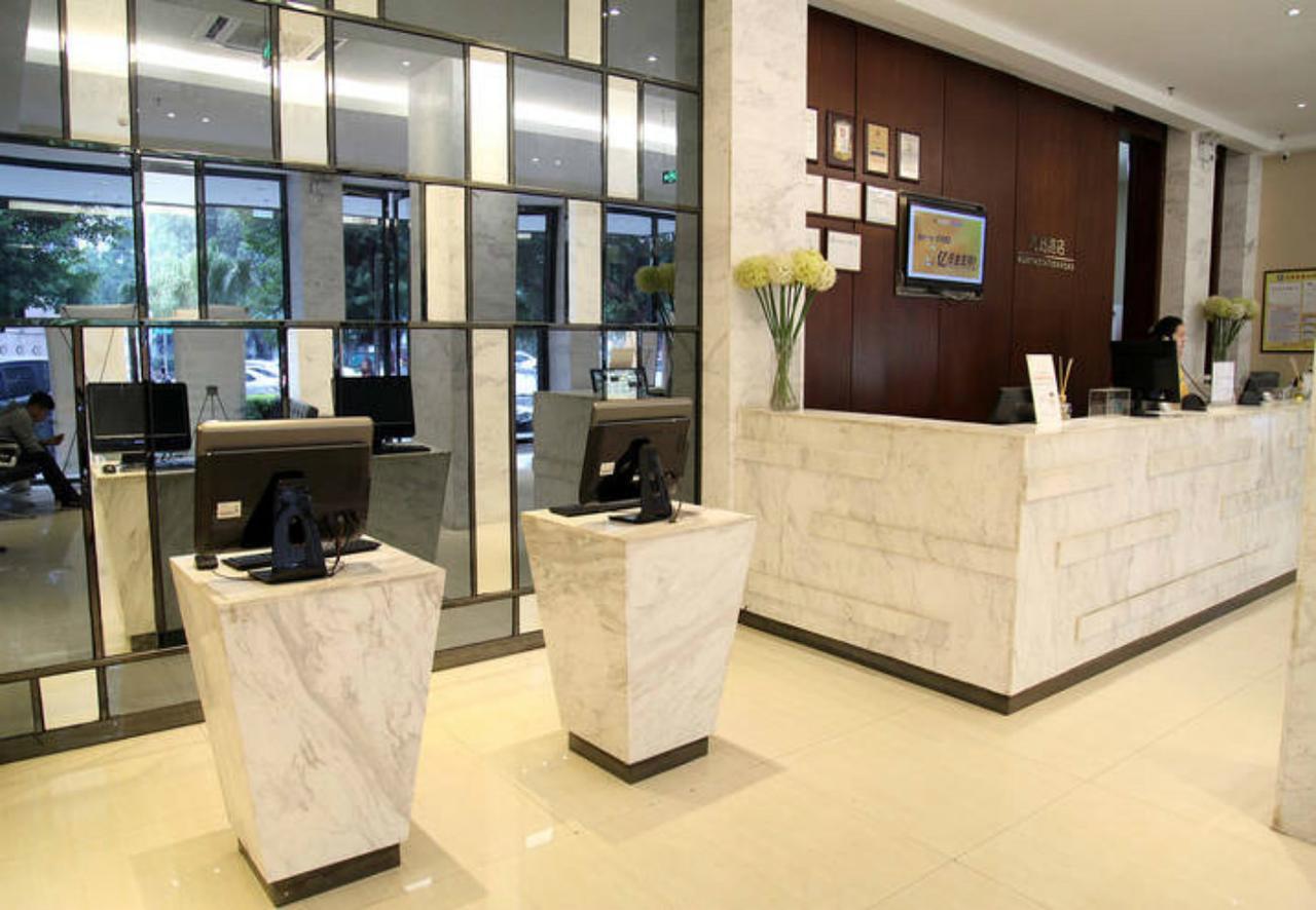 City Comfort Inn Liuzhou North Railway Station Branch Bagian luar foto
