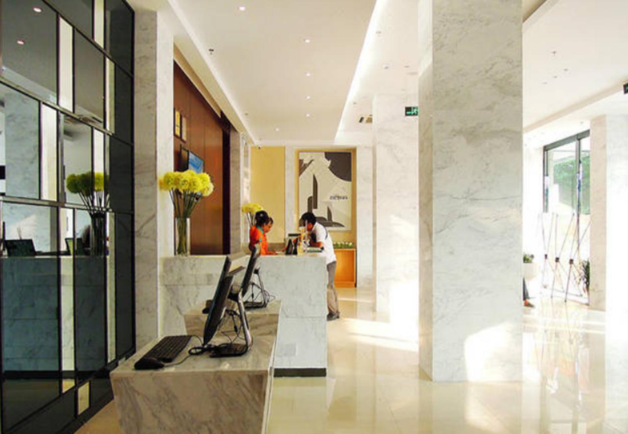 City Comfort Inn Liuzhou North Railway Station Branch Bagian luar foto